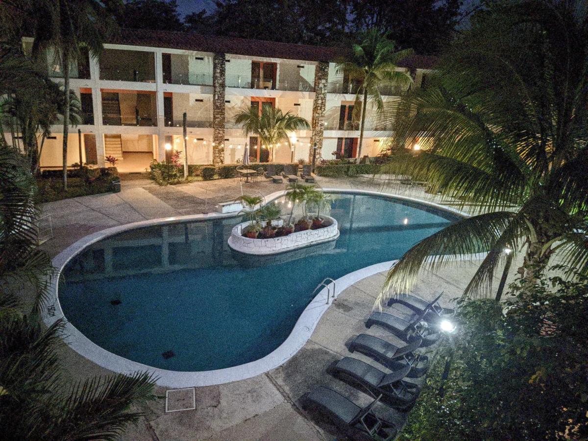 Hotel Plaza Palenque Esterno foto
