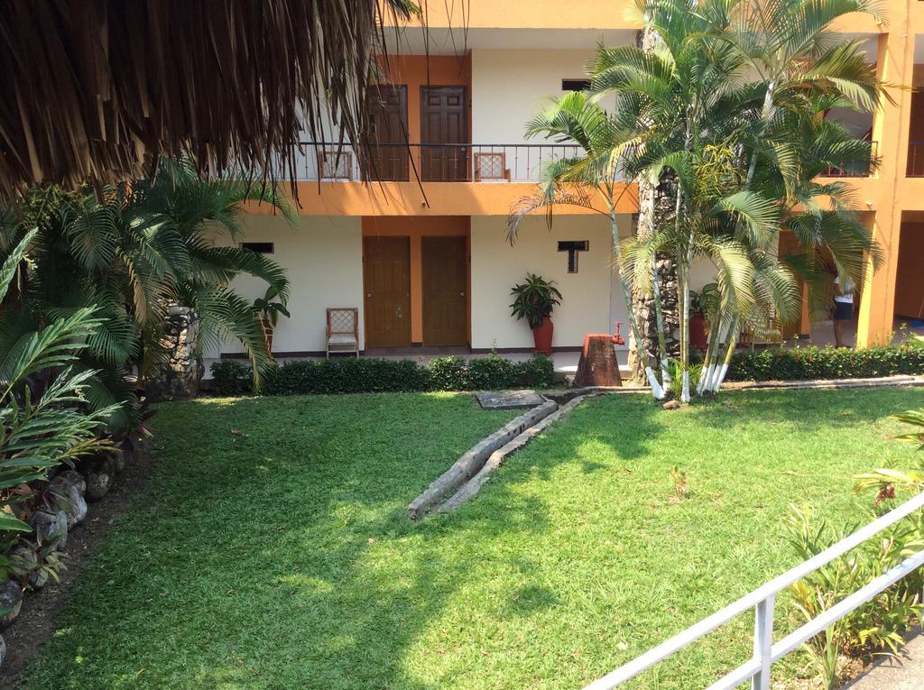 Hotel Plaza Palenque Esterno foto