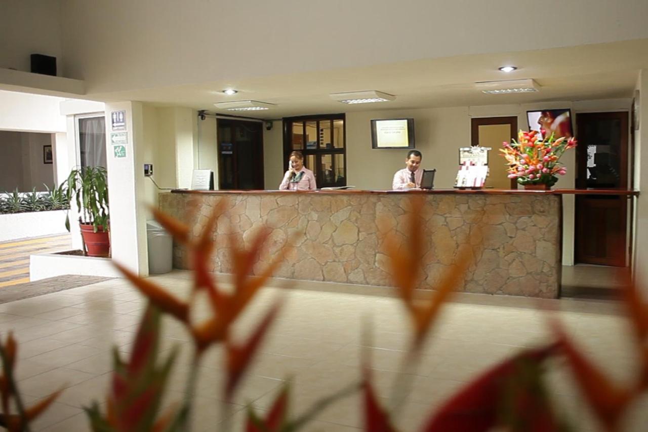 Hotel Plaza Palenque Esterno foto